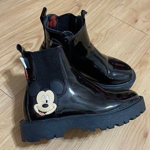 - Minnie boots
